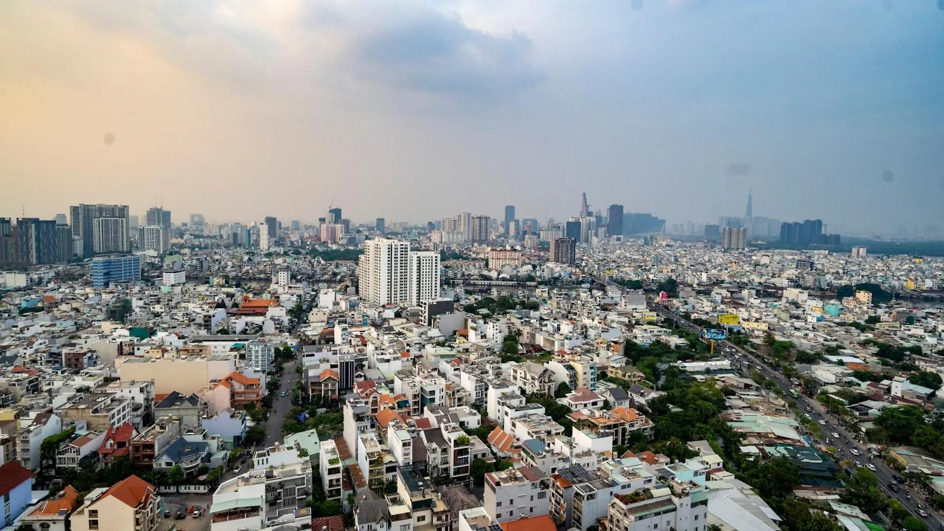 Sunrise City View Apartment , Near Lotte Mart Ho Şi Min
