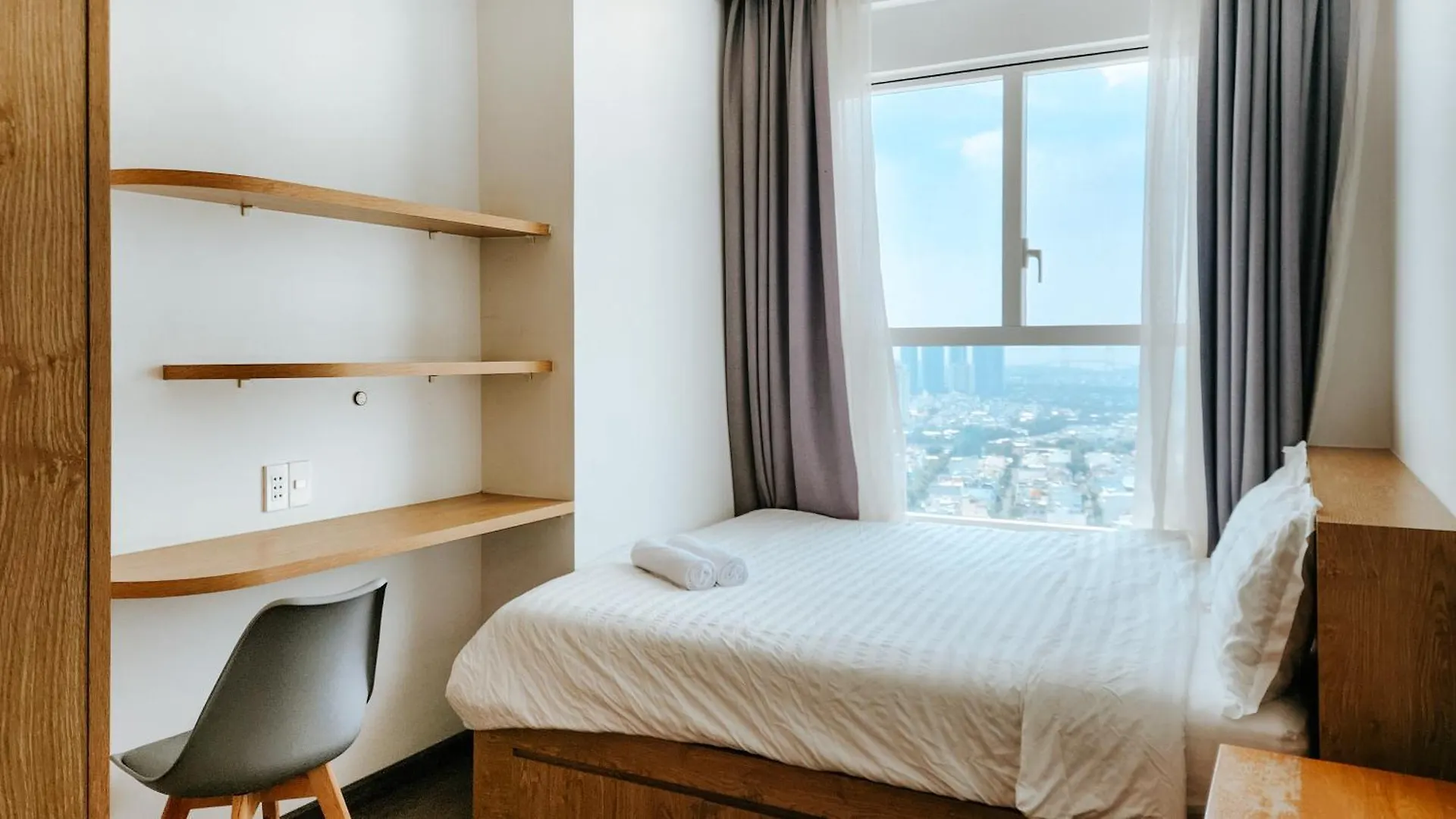 Sunrise City View Apartment , Near Lotte Mart Ho Şi Min
