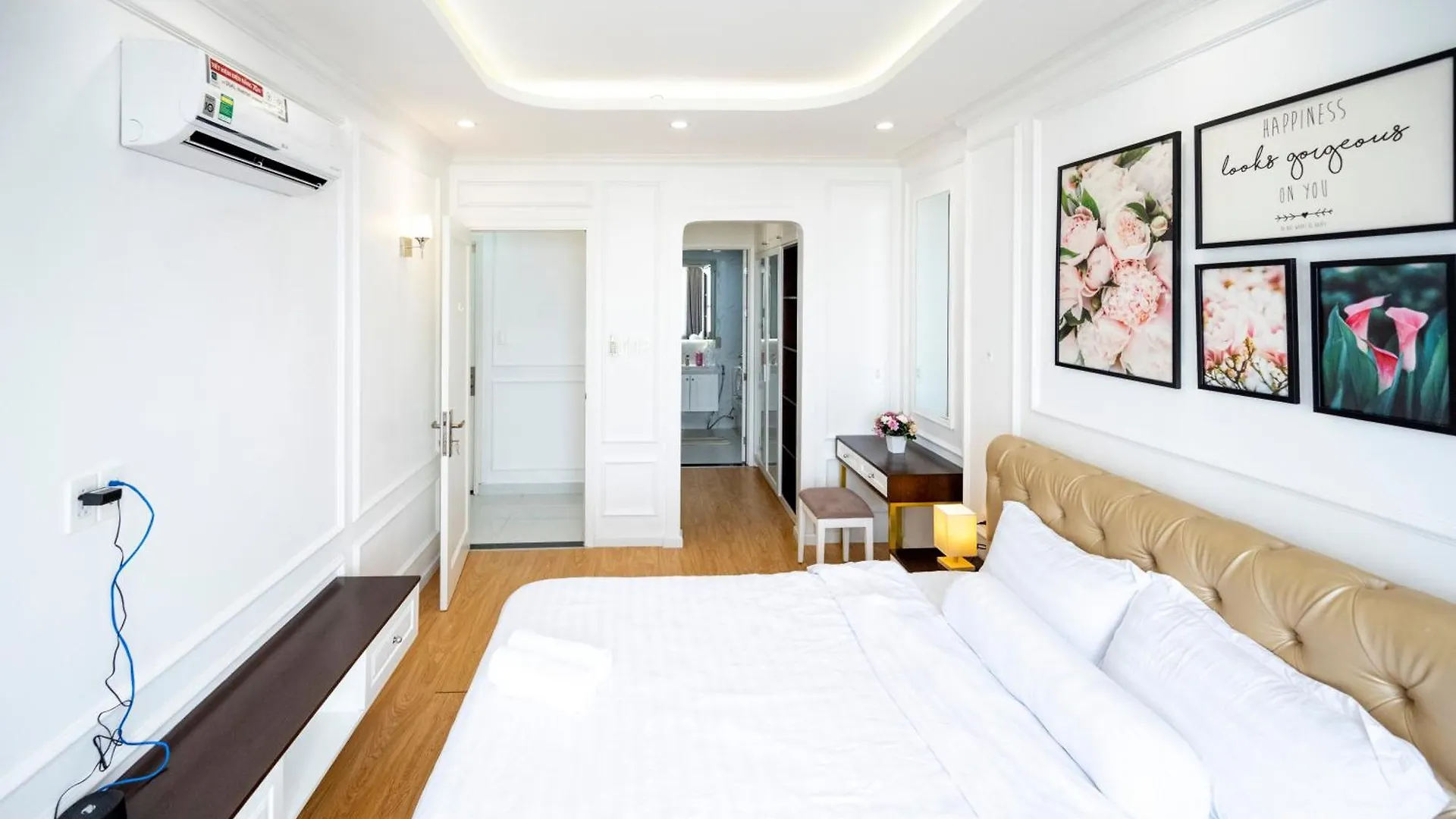 Sunrise City View Apartment , Near Lotte Mart Ho Şi Min 0*,  Vietnam